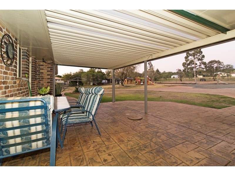 16 Harvey Road, Glenvale QLD 4350