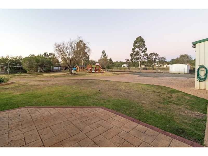 16 Harvey Road, Glenvale QLD 4350