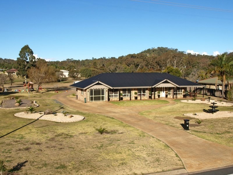 16 Harvey Road, Glenvale QLD 4350