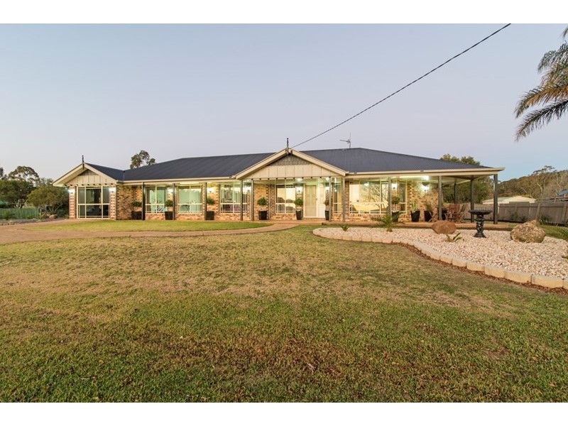 16 Harvey Road, Glenvale QLD 4350