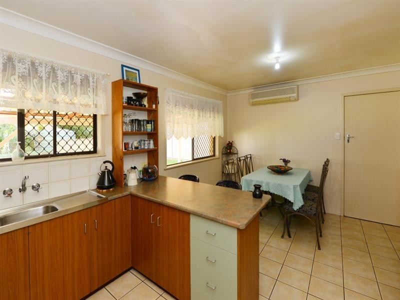 9 Sampson Street, Wilsonton QLD 4350