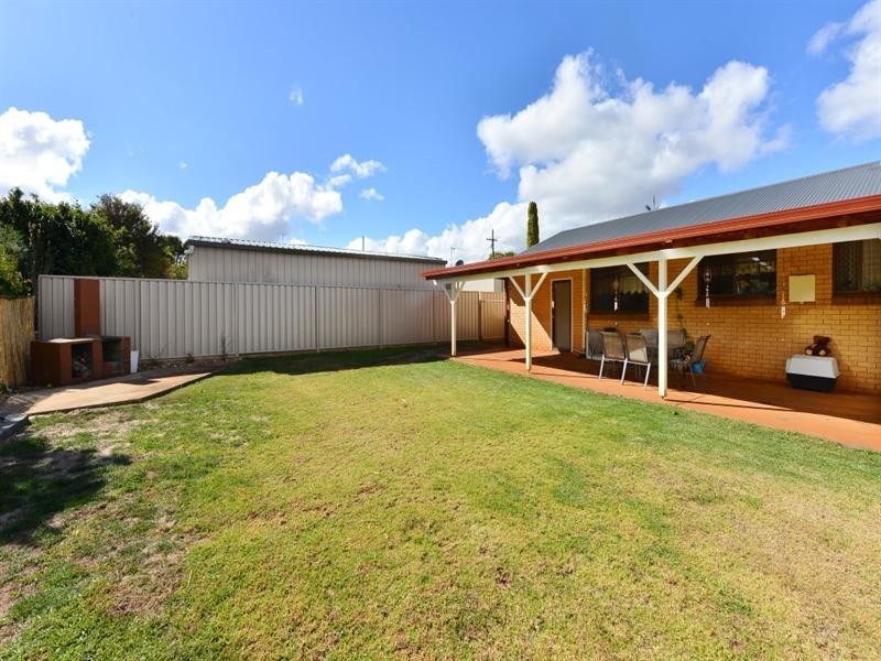 9 Sampson Street, Wilsonton QLD 4350