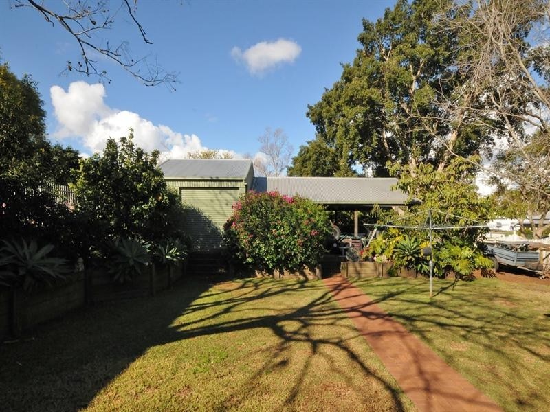 60 Mary Street, Mount Lofty QLD 4350