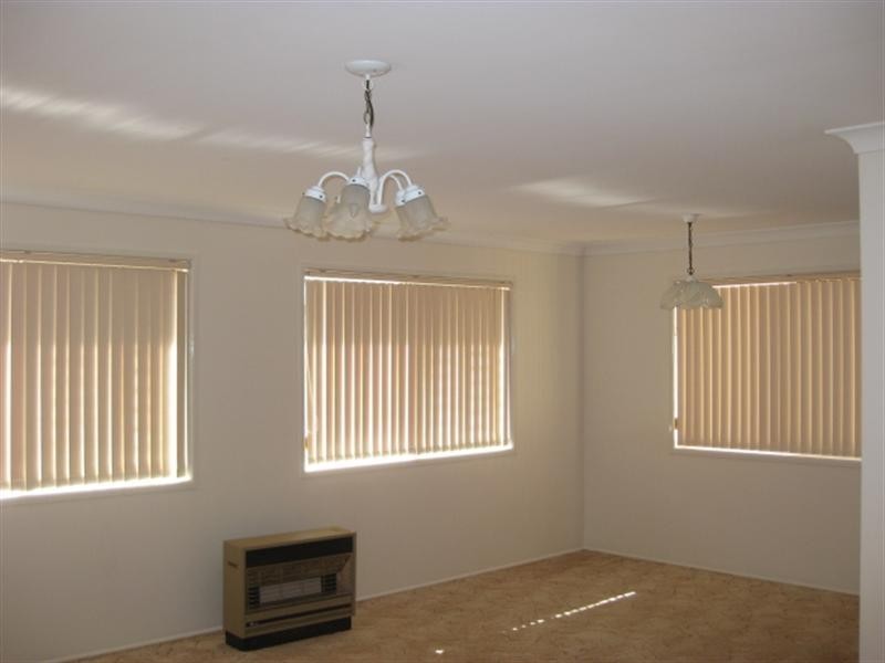 2 Donna Court, Kearneys Spring QLD 4350