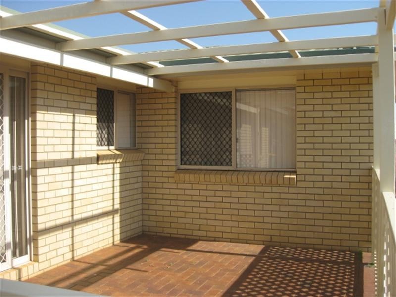 2 Donna Court, Kearneys Spring QLD 4350