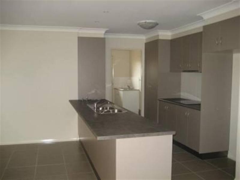 4 Bronzewing Drive, Highfields QLD 4352