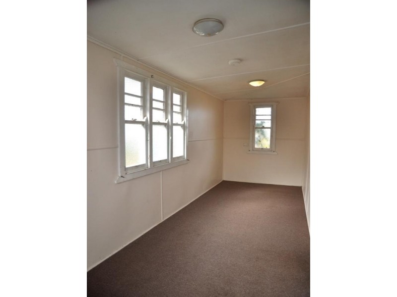 25 Shiel Street, Rangeville QLD 4350