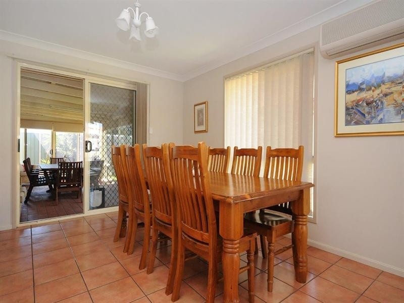 4 Biscay Court, Glenvale QLD 4350