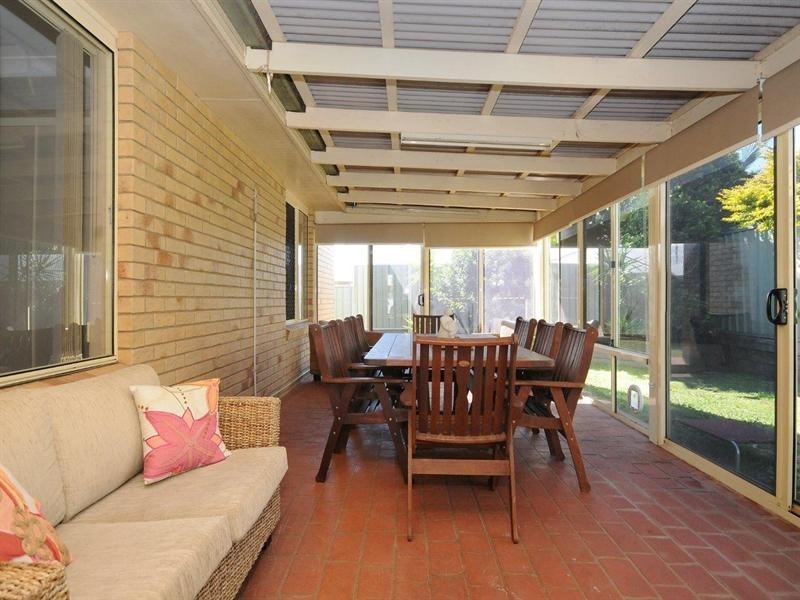 4 Biscay Court, Glenvale QLD 4350