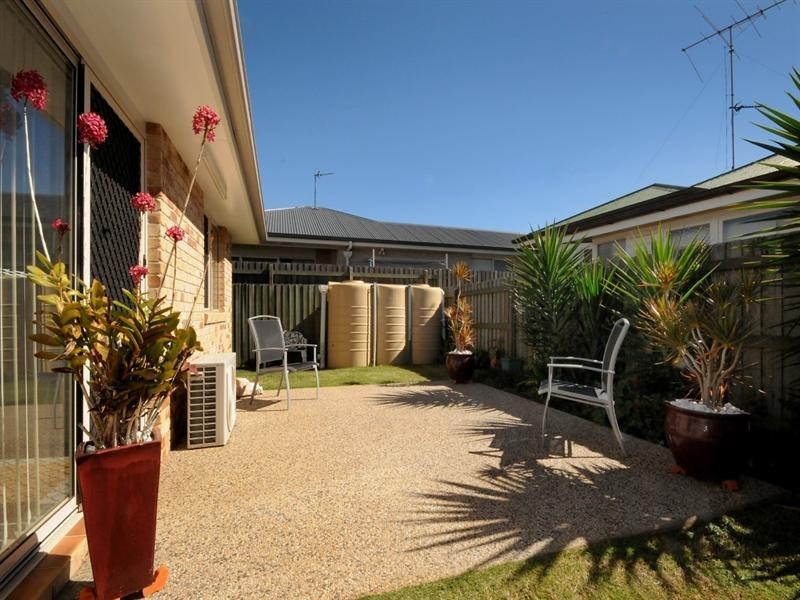 2/487 Stenner Street, Harristown QLD 4350