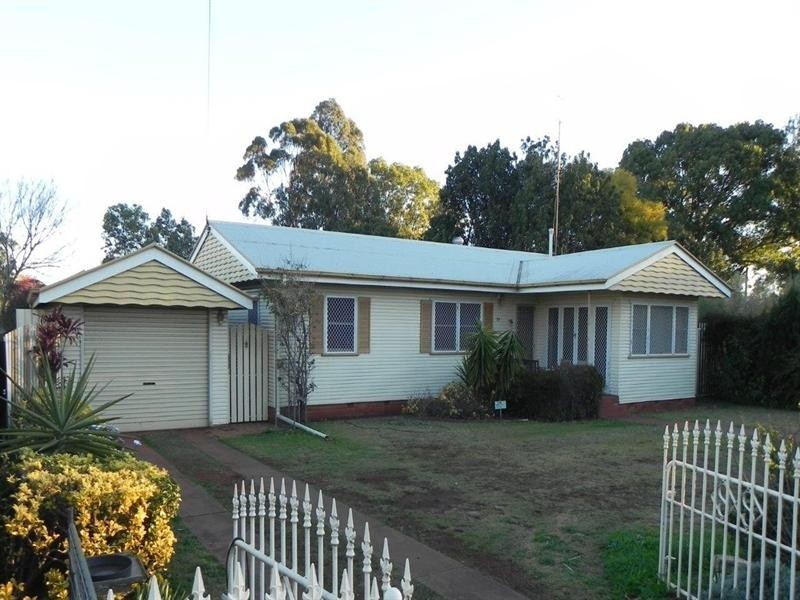 28 Glenvale Road, Harristown QLD 4350