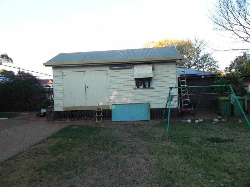 28 Glenvale Road, Harristown QLD 4350