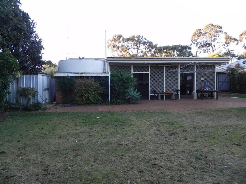 28 Glenvale Road, Harristown QLD 4350