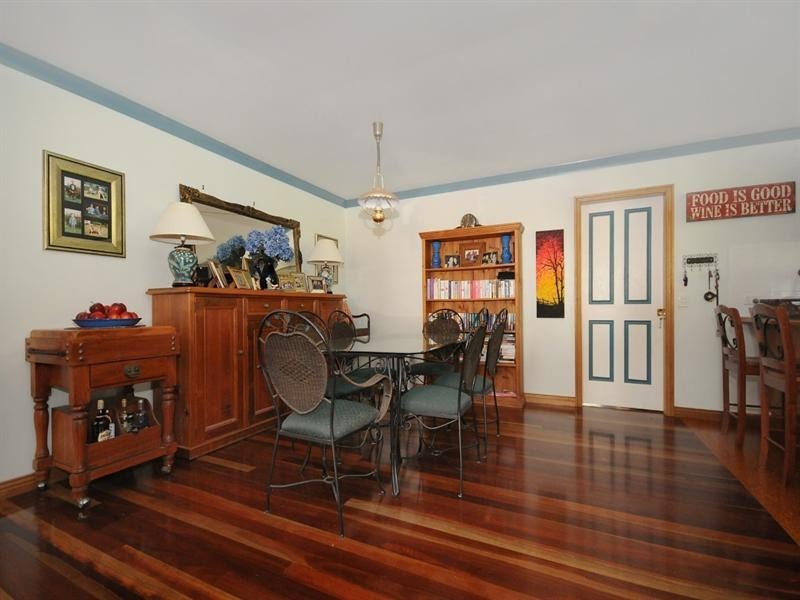 12 Palmer Drive, Highfields QLD 4352