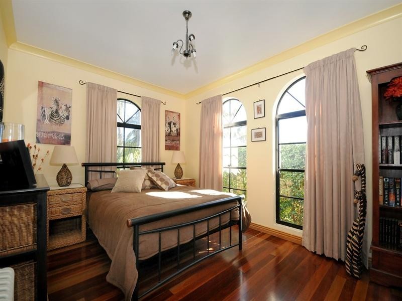 12 Palmer Drive, Highfields QLD 4352