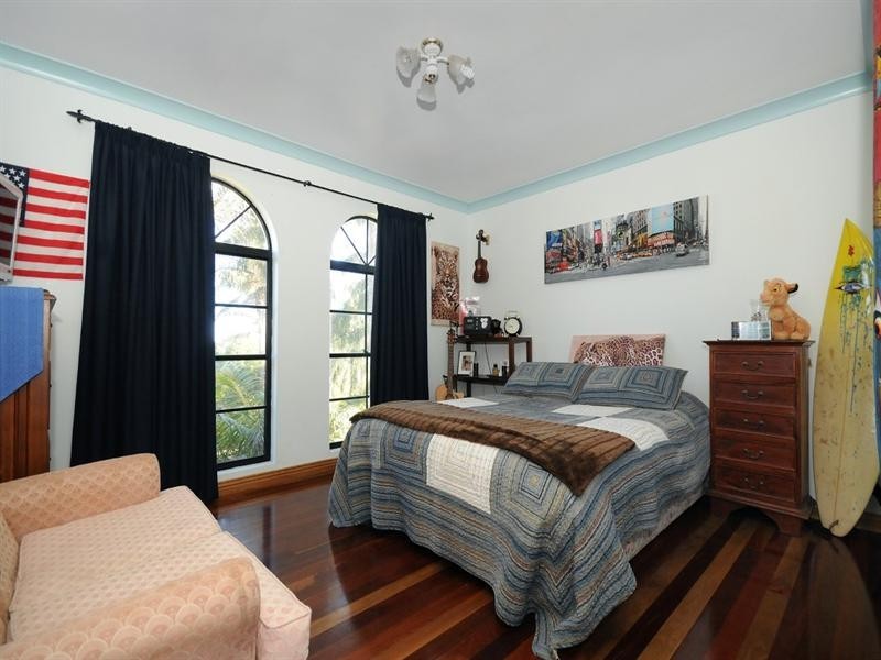 12 Palmer Drive, Highfields QLD 4352