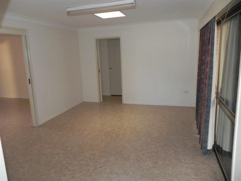 7 Westbrook Street, Newtown QLD 4350