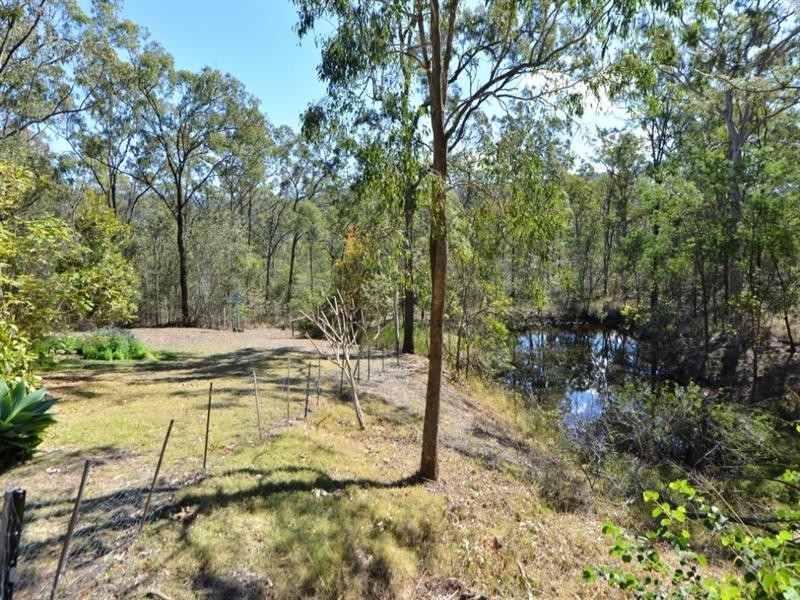 18 Clive Crescent, Withcott QLD 4352