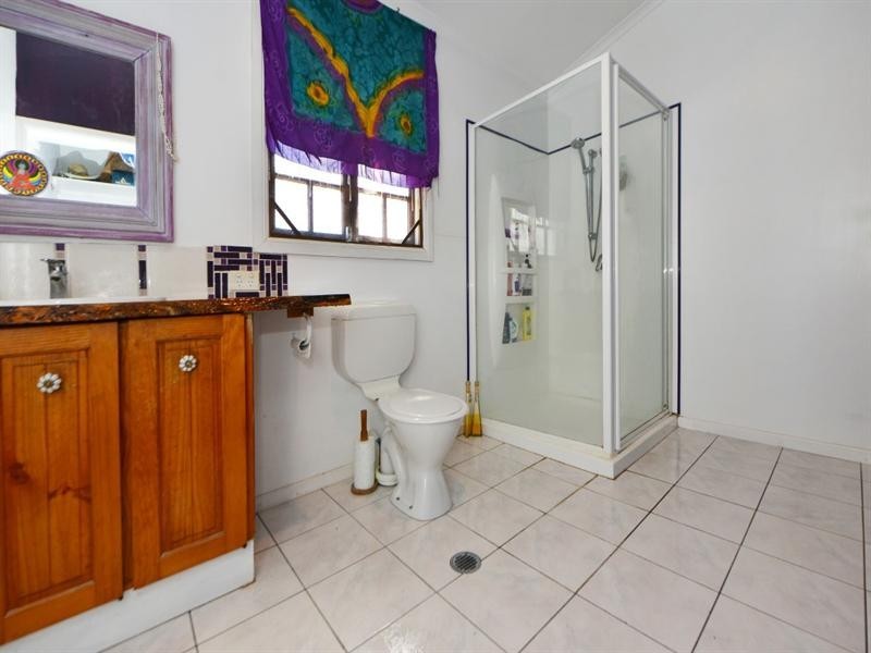 18 Clive Crescent, Withcott QLD 4352