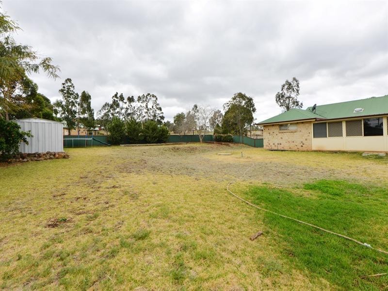 5 East Street, Kingsthorpe QLD 4400