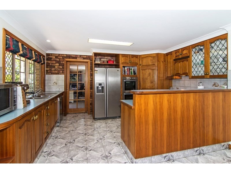 7 Birdland Drive, Glenvale QLD 4350