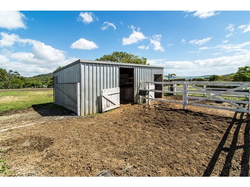 7 Birdland Drive, Glenvale QLD 4350