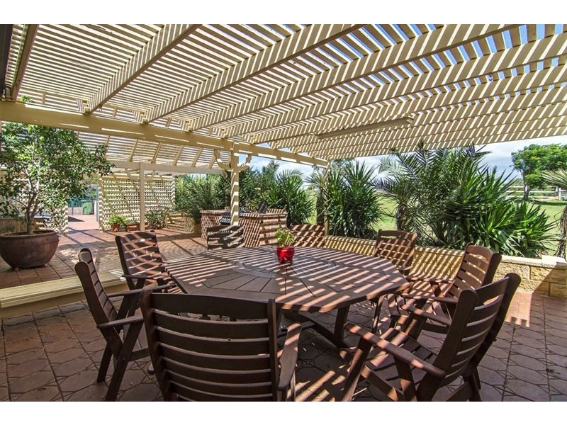 7 Birdland Drive, Glenvale QLD 4350