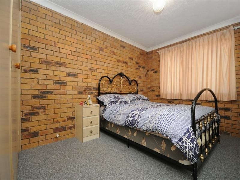 1/210 Russell Street, Newtown QLD 4350