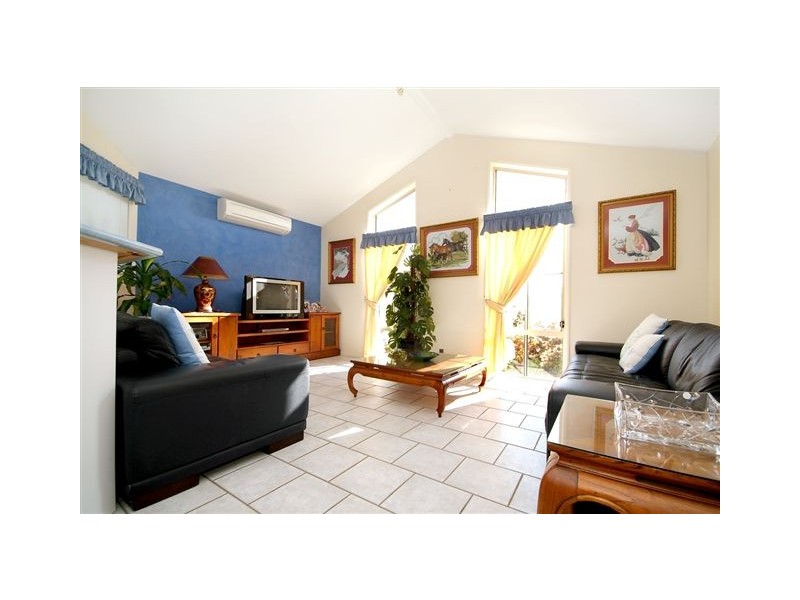 9 Willmington Court, Middle Ridge QLD 4350