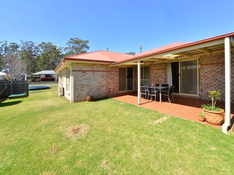 17 Fadden Crescent, Middle Ridge QLD 4350
