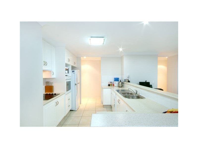 11 Henry Street, Mount Lofty QLD 4350