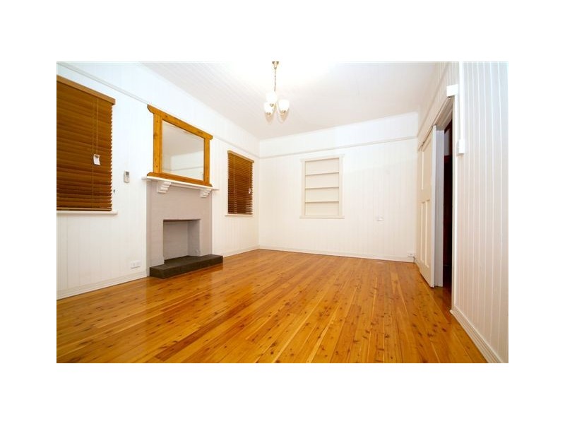 115 Curzon Street, Rangeville QLD 4350