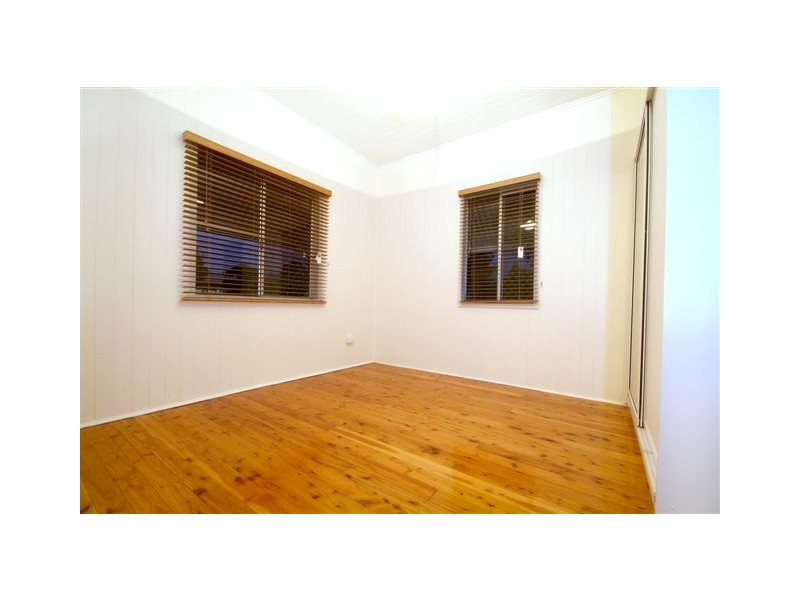 115 Curzon Street, Rangeville QLD 4350