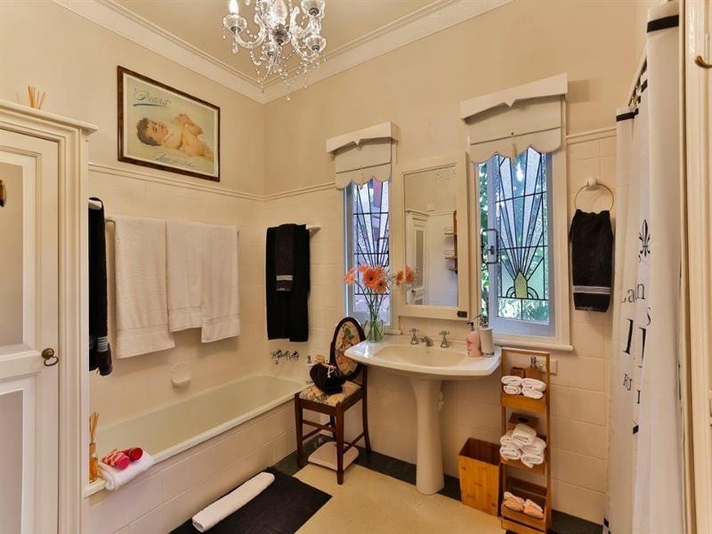 154 Perth Street, South Toowoomba QLD 4350