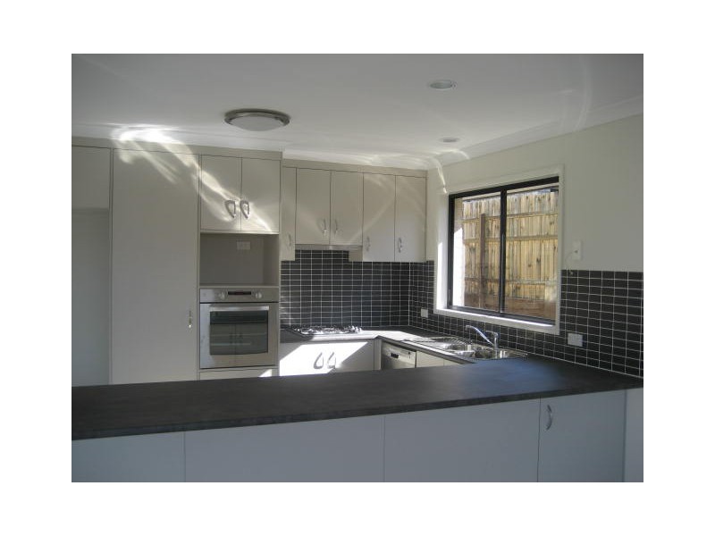 680 Greenwattle Street, Glenvale QLD 4350