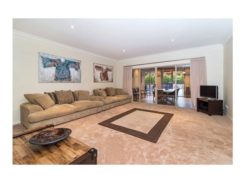 4 Kimberley Court, Blue Mountain Heights QLD 4350