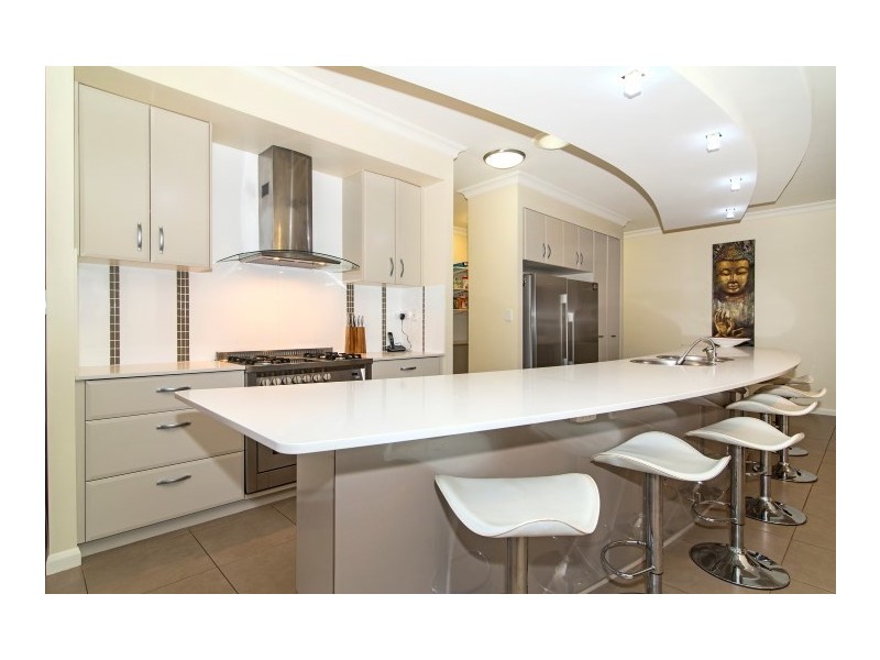 4 Kimberley Court, Blue Mountain Heights QLD 4350