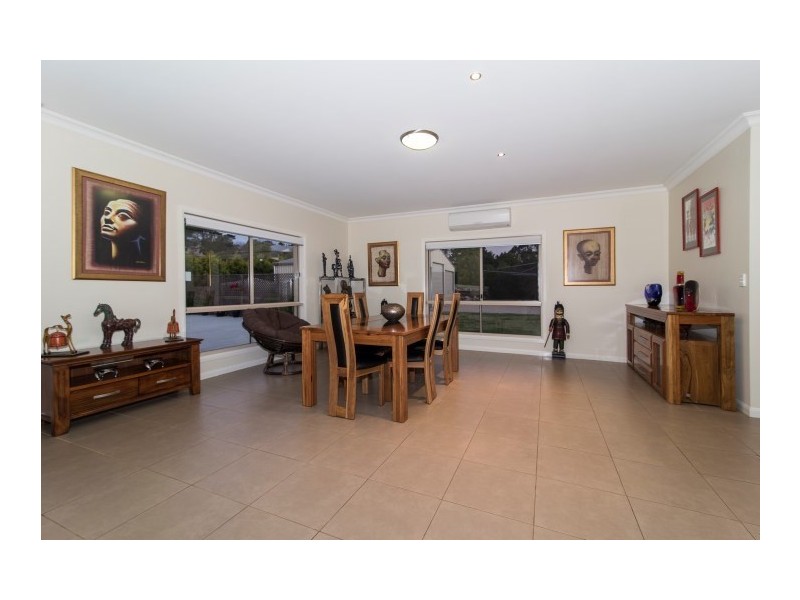 4 Kimberley Court, Blue Mountain Heights QLD 4350