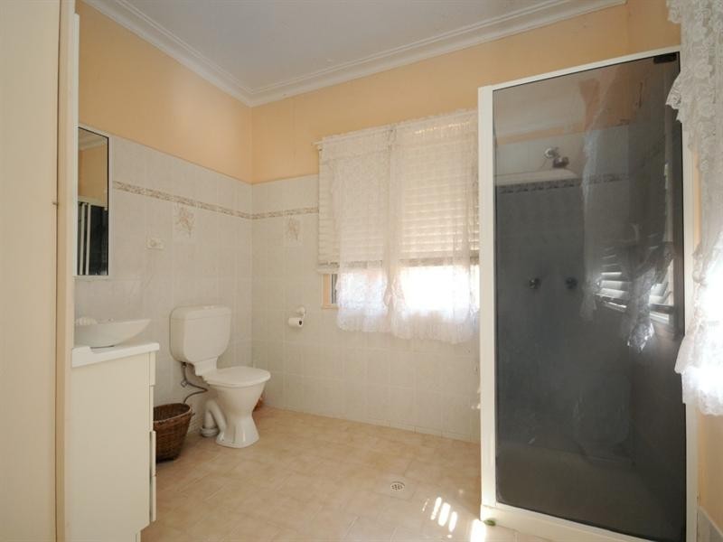 34a Cortess Street, Harristown QLD 4350