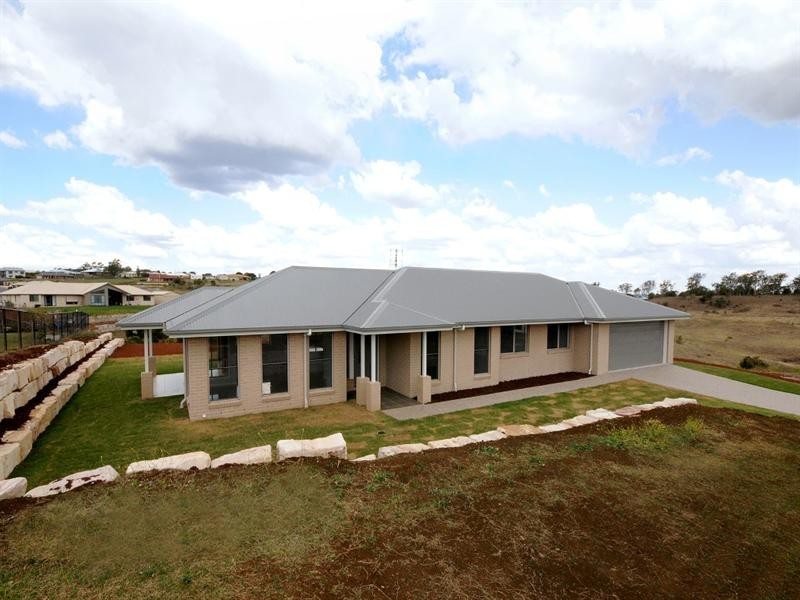 55 Federation Drive, Highfields QLD 4352