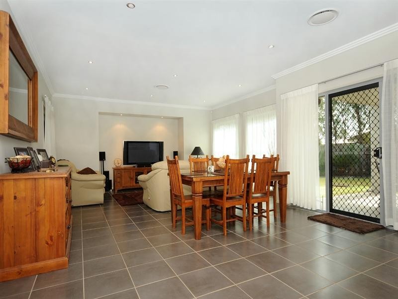 16 Pelican Drive, Rangeville QLD 4350