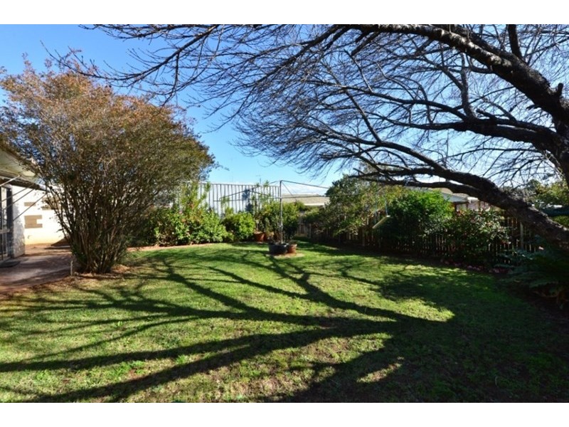 751 Ruthven Street, South Toowoomba QLD 4350