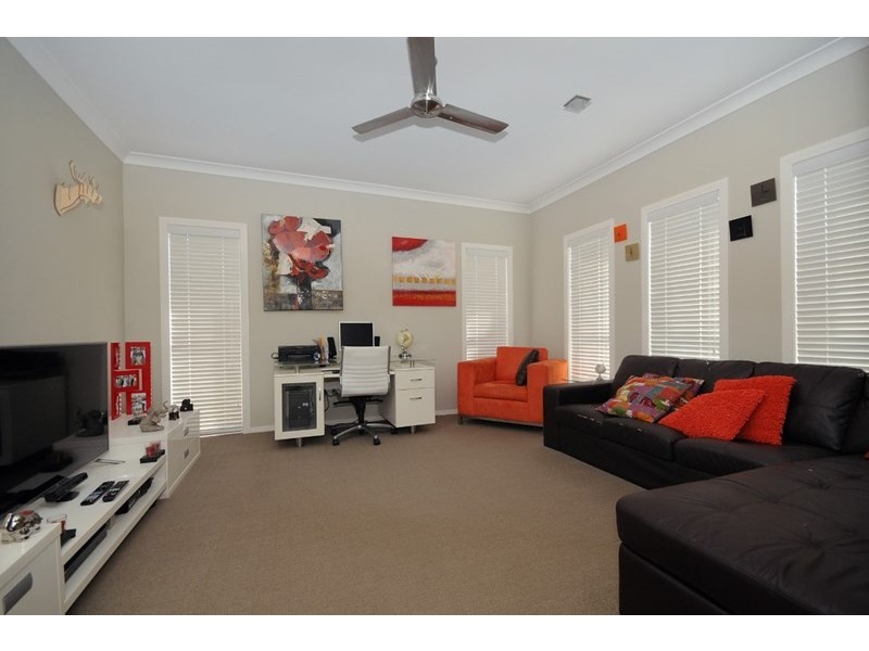 7 Ibis Court, Highfields QLD 4352