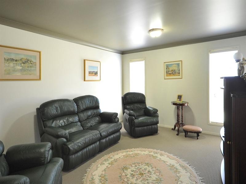 6 Prospect Terrace, Highfields QLD 4352