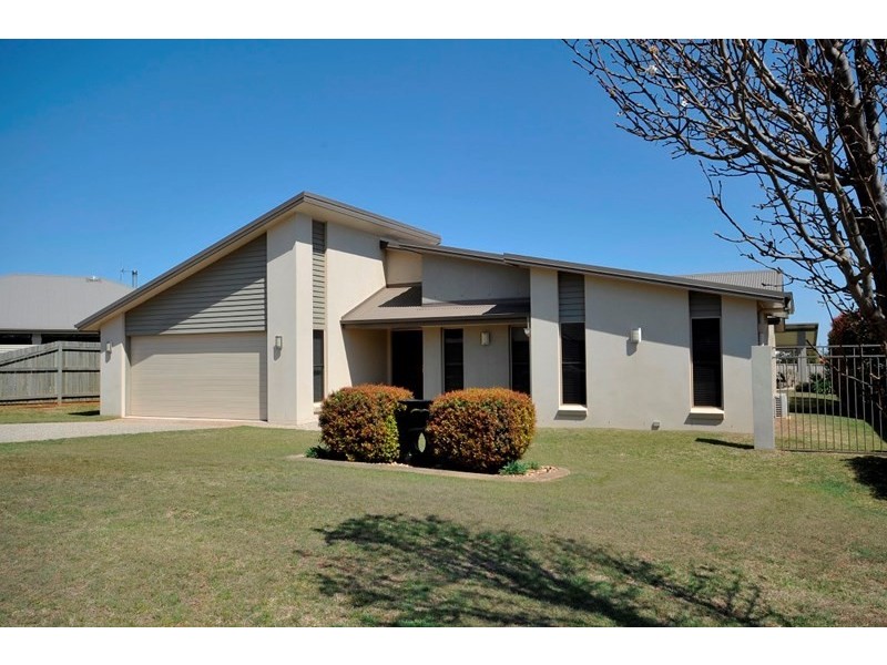 6 Prospect Terrace, Highfields QLD 4352