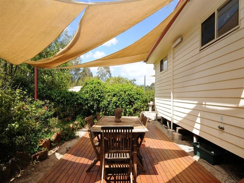 32 Lake Drive, Meringandan QLD 4352