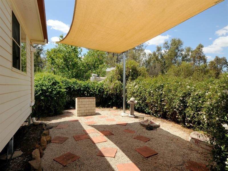 32 Lake Drive, Meringandan QLD 4352