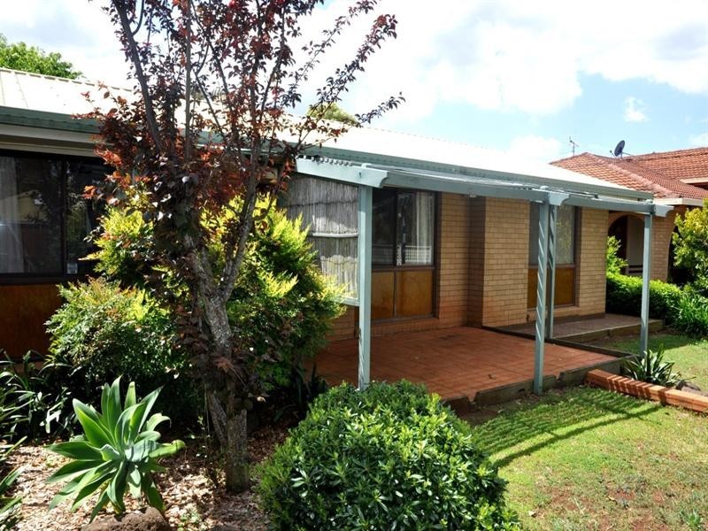 29 Nellie Street, Centenary Heights QLD 4350