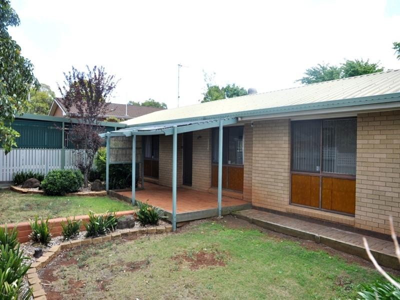 29 Nellie Street, Centenary Heights QLD 4350