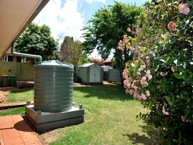29 Nellie Street, Centenary Heights QLD 4350